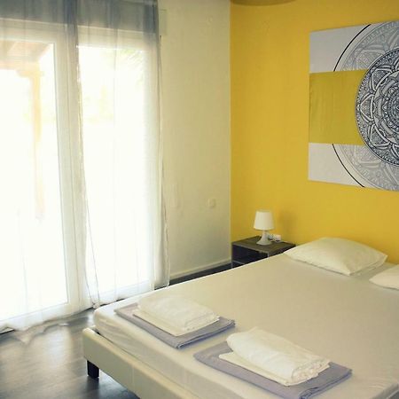 Nei Epivates Rental Rooms 50M From The Beach Neoi Epivatai Buitenkant foto